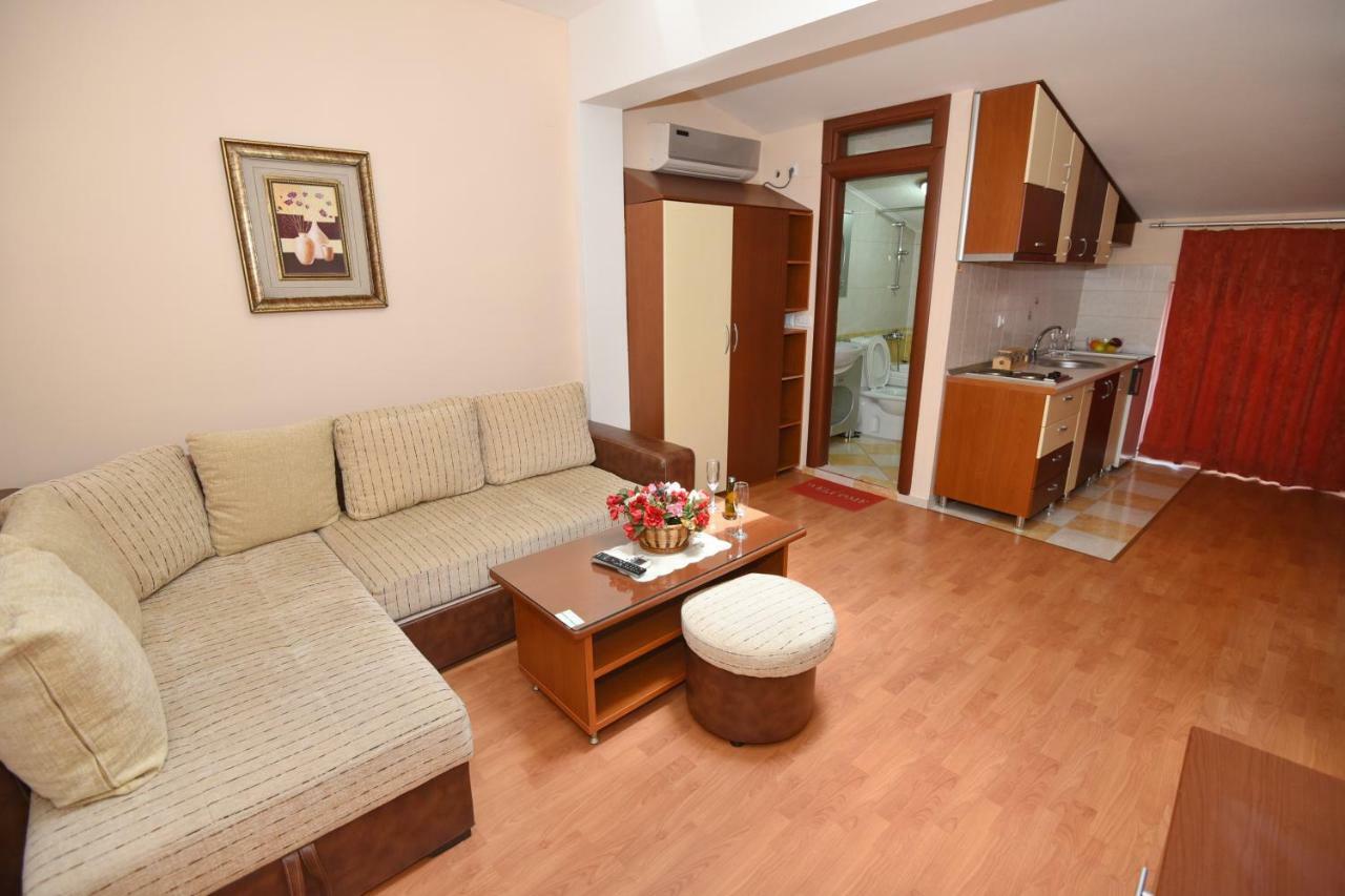 Darni Central Apartments - Bazaar Location With Free Parking Охрид Экстерьер фото