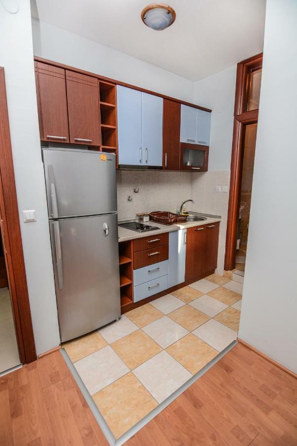 Darni Central Apartments - Bazaar Location With Free Parking Охрид Экстерьер фото