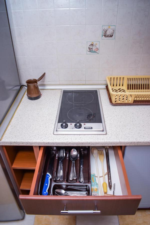 Darni Central Apartments - Bazaar Location With Free Parking Охрид Экстерьер фото