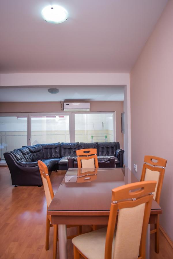 Darni Central Apartments - Bazaar Location With Free Parking Охрид Экстерьер фото